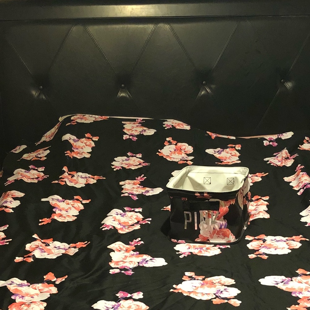 ISO MATCHING THINGS‼️